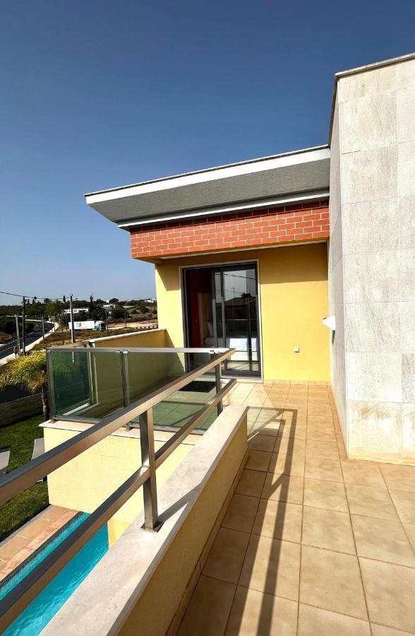 Funtastic Villa With Pool Αλμπουφέιρα Εξωτερικό φωτογραφία