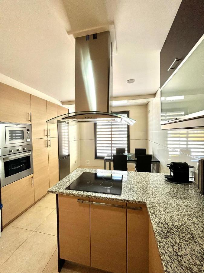 Funtastic Villa With Pool Αλμπουφέιρα Εξωτερικό φωτογραφία