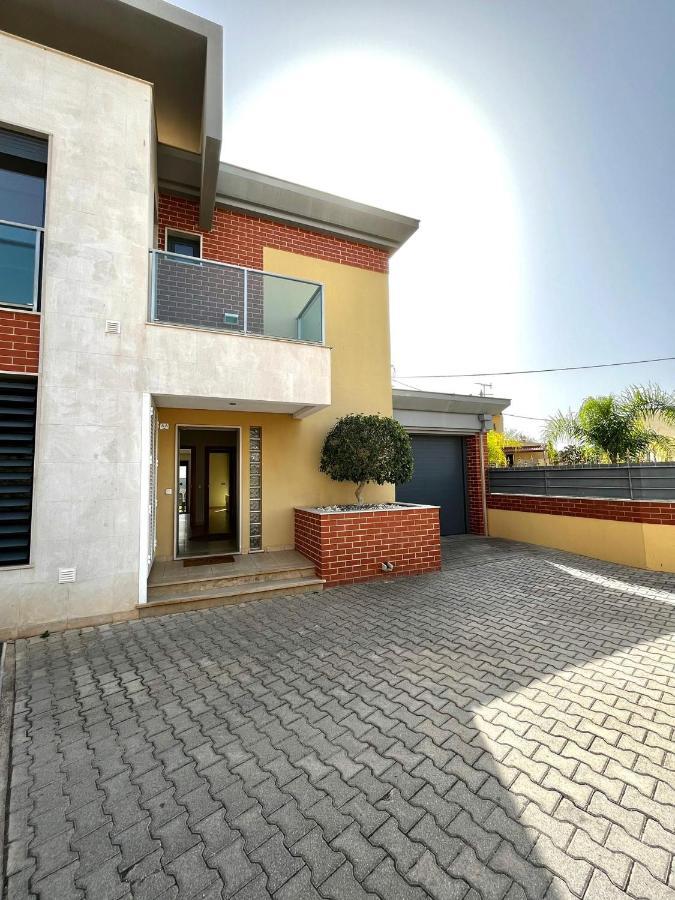 Funtastic Villa With Pool Αλμπουφέιρα Εξωτερικό φωτογραφία